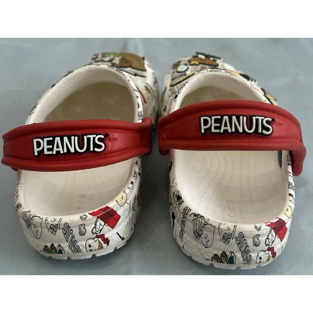 Peanuts Snoopy Graphic Print Kids Classic Crocs W/ Jibbitz Charms Sz US 8